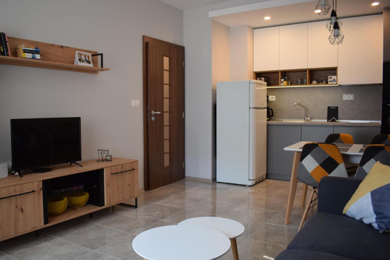Pirotska 47 Apartment Sofia Bagian luar foto